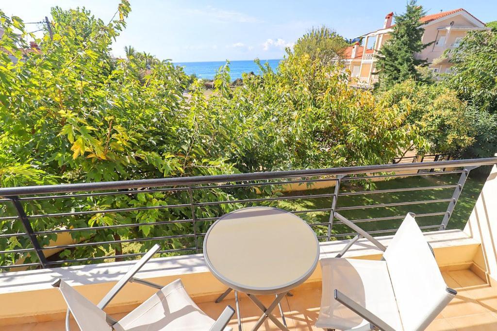 Guedin Sea Side Maisonette, Nikiti Nikiti (Sithonia) Exterior foto